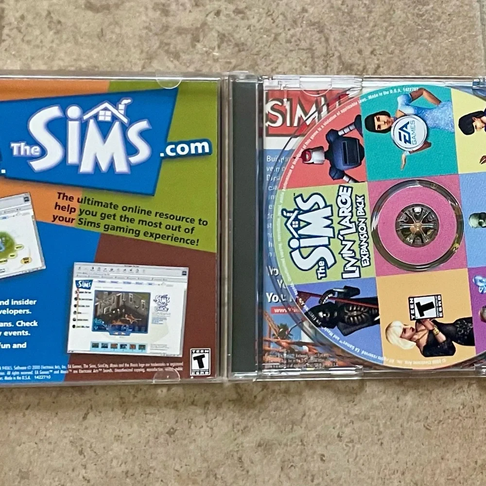 THE SIMS - Livin' Large Expansion Pack With Code - PC CD ROM